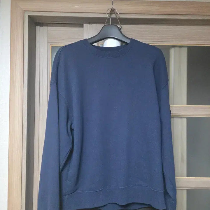 [BUNJANG] Romantic Pirates Navy Plain Sweatshirt / 로맨틱 파이어리츠 네이비 무지 맨투맨 티셔츠