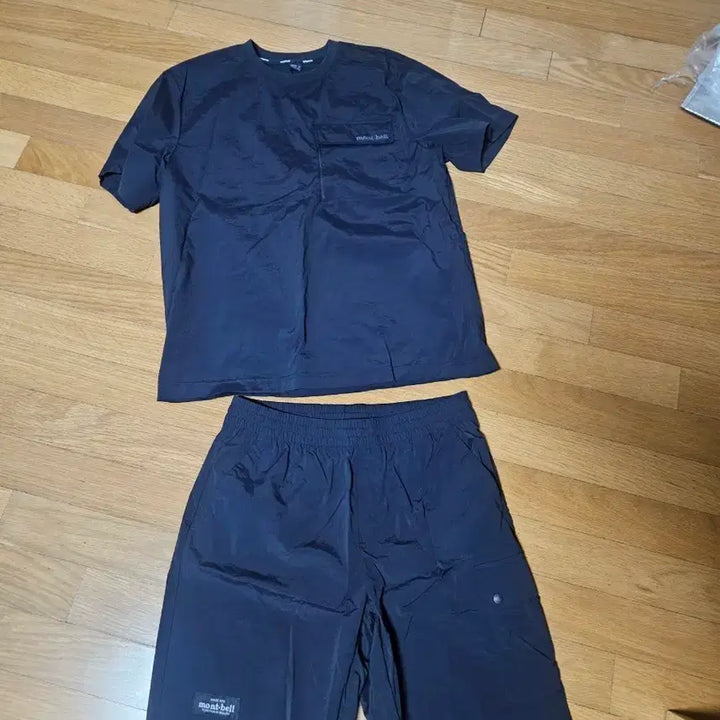 [BUNJANG] Montbell Short Sleeve T-Shirt and Shorts Set - Navy / 몽벨 반팔 티셔츠 + 반바지 세트 네이비