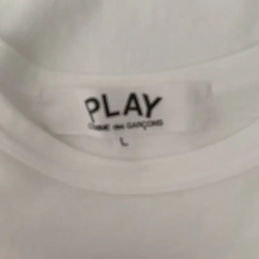 [BUNJANG] Comme des Garçons PLAY White T-Shirt (L) / 꼼데가르송 PLAY 흰색 티셔츠 L