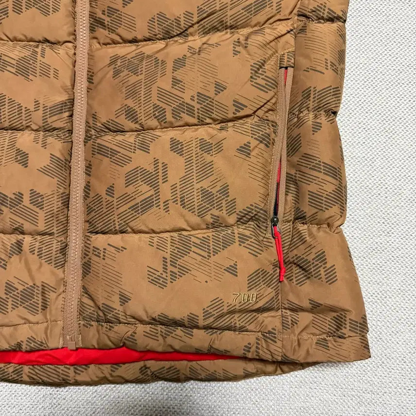 [BUNJANG] The North Face 700 Brown Pattern Padded Vest / 노스페이스 700 브라운 패턴 패딩 조끼