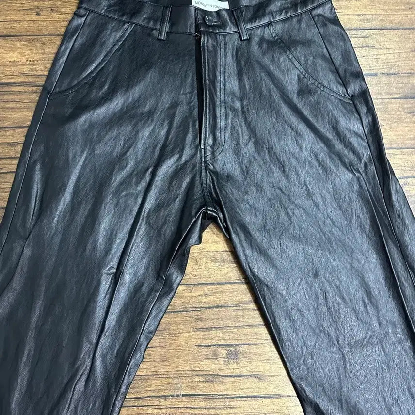[BUNJANG] Monday in London Vegan Leather Pants Size 27 / 먼데이인런던 비건레더 팬츠 27사이즈