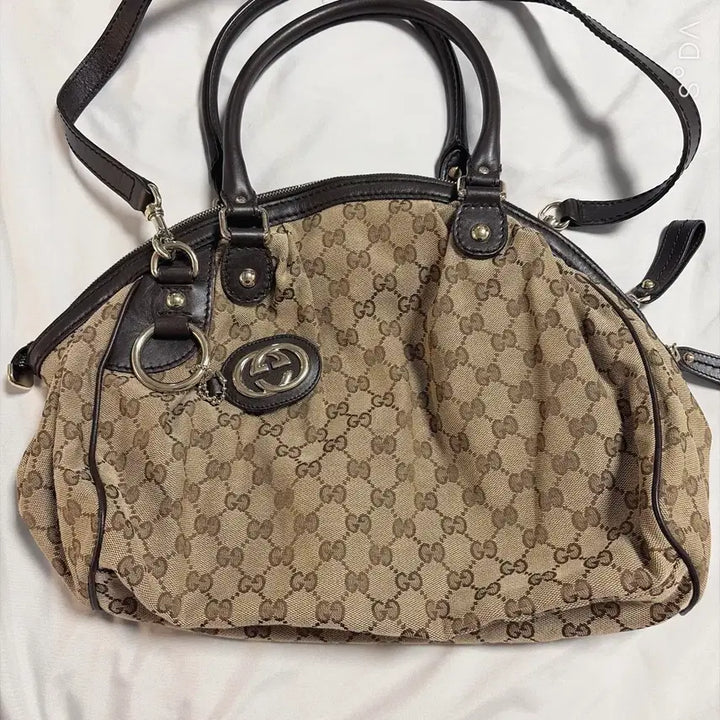 [BUNJANG] Gucci GG Logo Shoulder Tote Bag / 구찌 GG 로고 숄더백 토트백