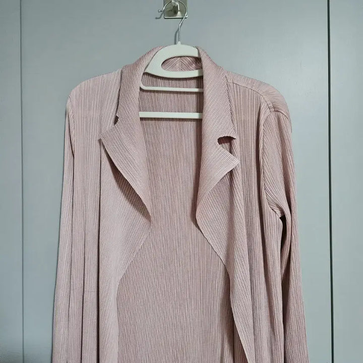 [BUNJANG] Reclara Pleated Trench Coat / 리클라라 플리츠 트렌치