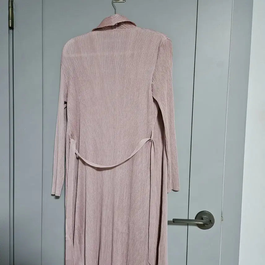 [BUNJANG] Reclara Pleated Trench Coat / 리클라라 플리츠 트렌치