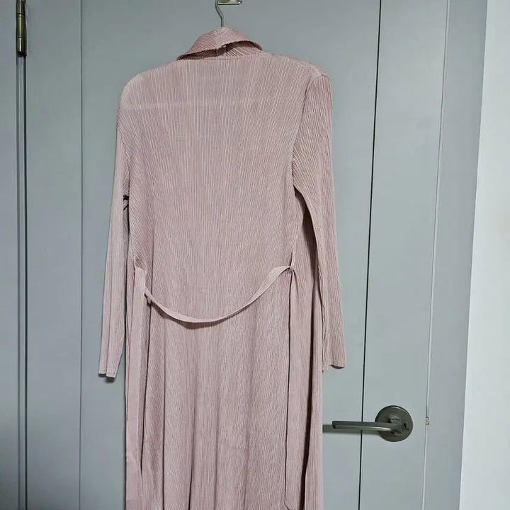 [BUNJANG] Reclara Pleated Trench Coat / 리클라라 플리츠 트렌치