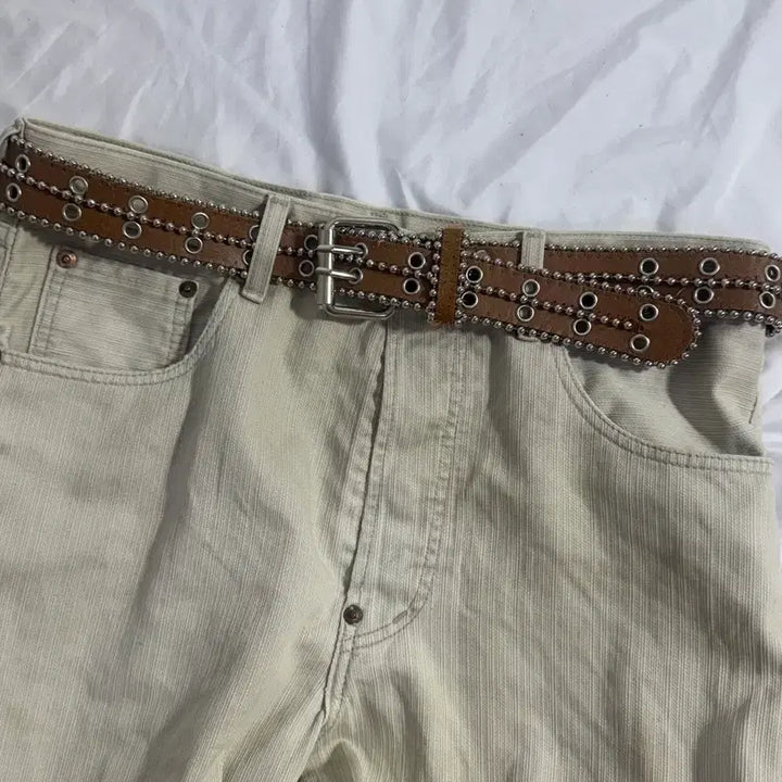 [BUNJANG] Vintage Ball Stud Eyelet Leather Belt / 빈티디 볼 스터드 아일렛 레더 벨트