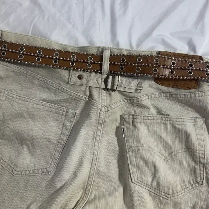 [BUNJANG] Vintage Ball Stud Eyelet Leather Belt / 빈티디 볼 스터드 아일렛 레더 벨트