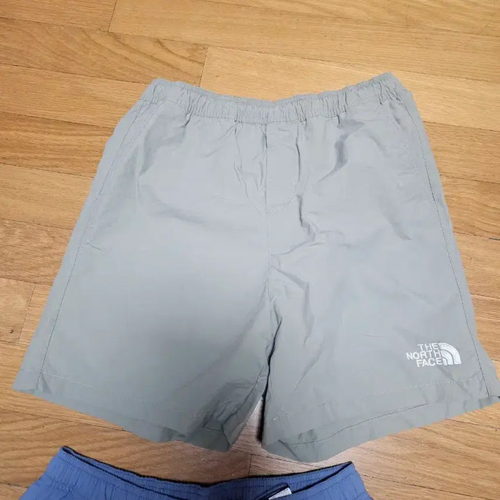 [BUNJANG] The North Face Shorts (Size M) / 노스페이스 올레마 반바지 80 M 사이즈