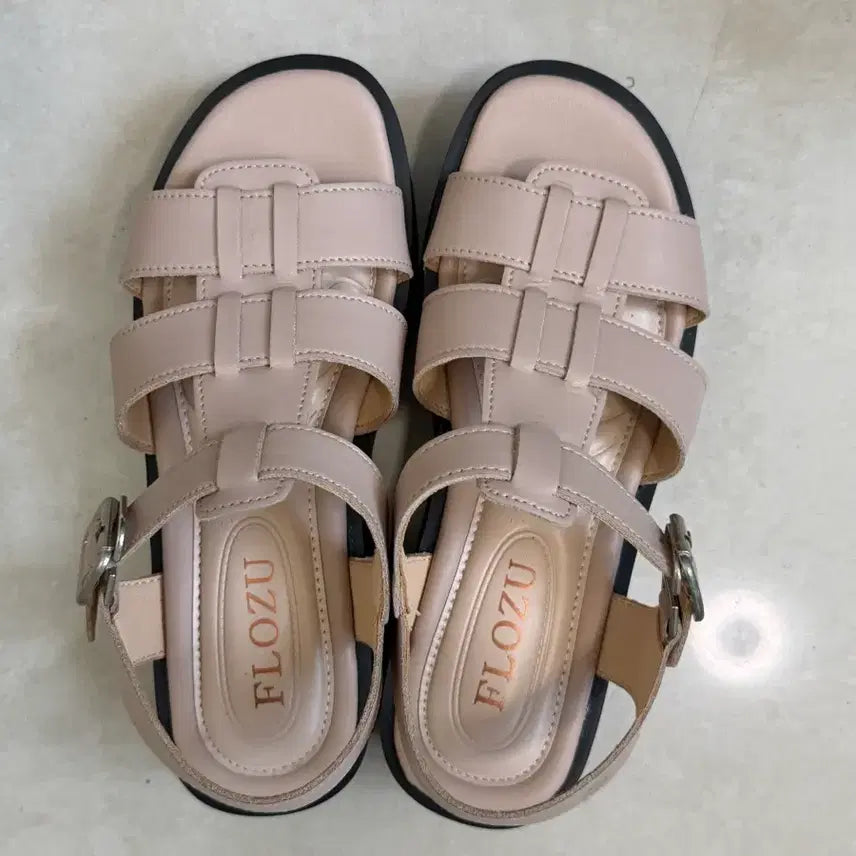 [BUNJANG] FloJew Beige Strap Platform Sandals (230mm) / 플로쥬 베이지 스트랩 여성샌들 230mm