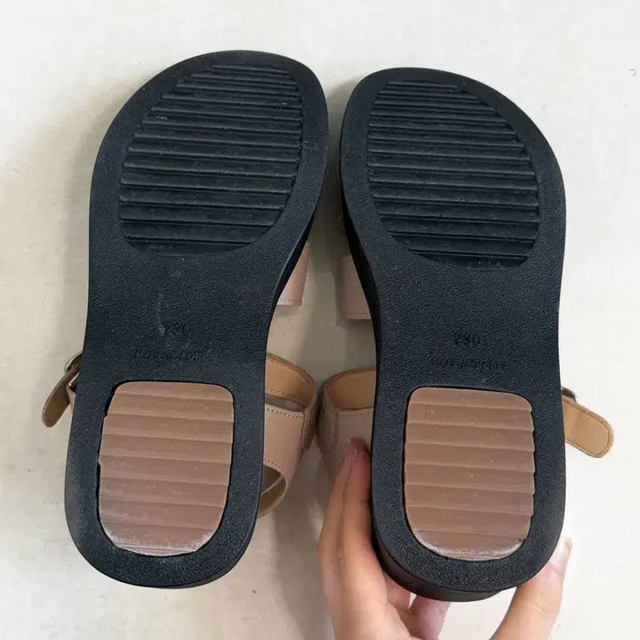 [BUNJANG] FloJew Beige Strap Platform Sandals (230mm) / 플로쥬 베이지 스트랩 여성샌들 230mm