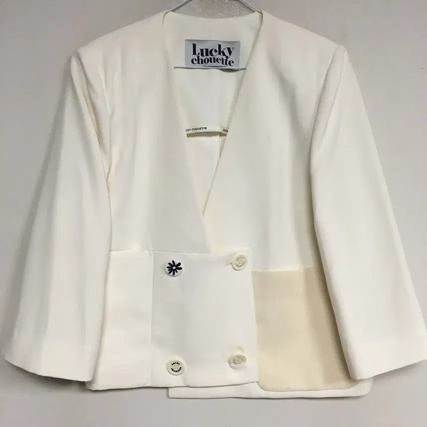 [BUNJANG] Lucky Chouette Button Short Jacket / 21 럭키슈에뜨 버튼 숏 자켓 38
