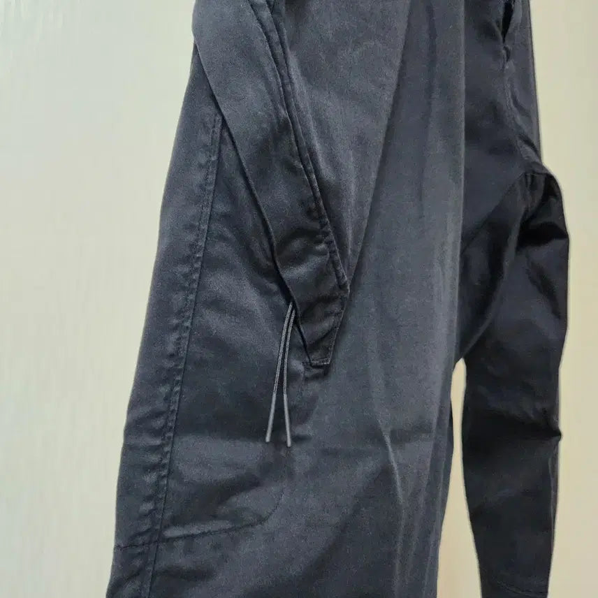 [BUNJANG] CP Company Black Cargo Pants Size 52 / CP컴퍼니 블랙 카고 팬츠 52사이즈