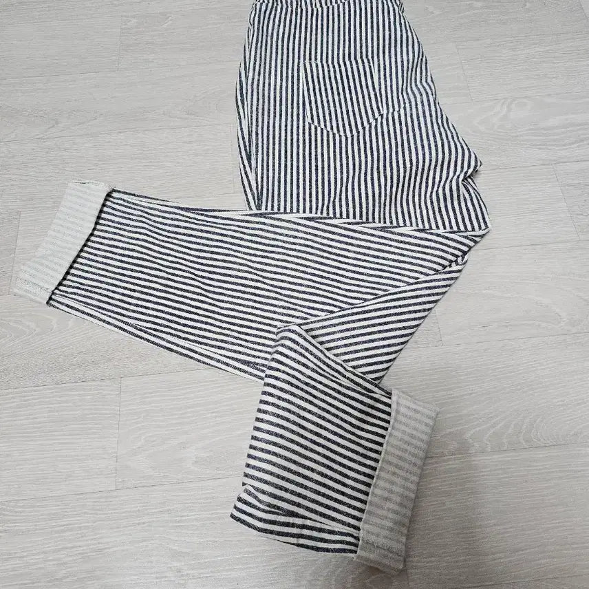 [BUNJANG] Striped Pattern Cotton Roll-Up Pants / 스트라이프 패턴 롤업 면바지