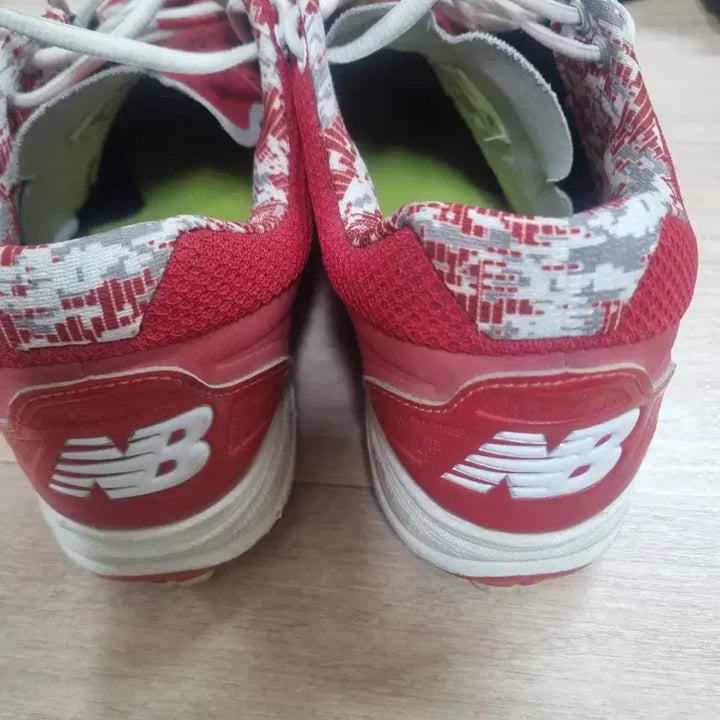 [BUNJANG] New Balance Red Baseball Cleats / 뉴발란스 빨간색 야구화