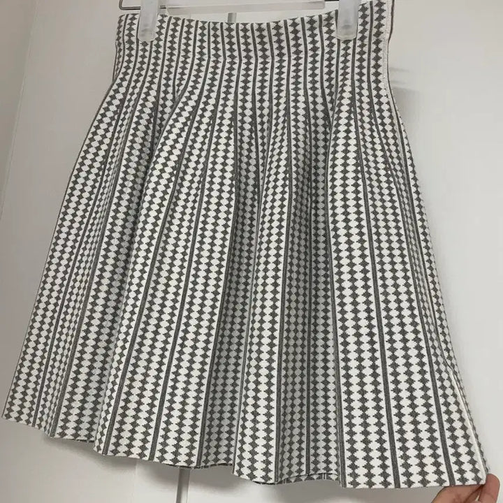 [BUNJANG] Club Monaco Knit Skirt / 클럽모나코 니트 스커트