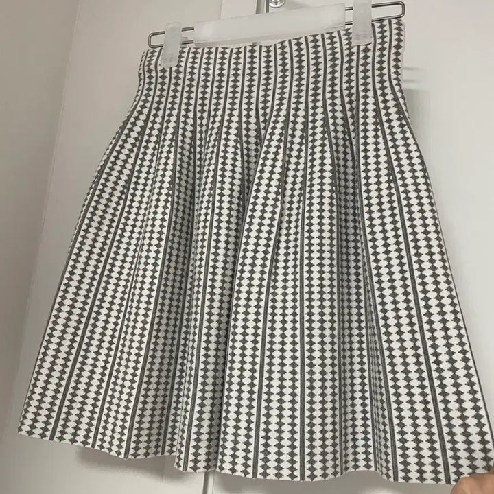 [BUNJANG] Club Monaco Knit Skirt / 클럽모나코 니트 스커트