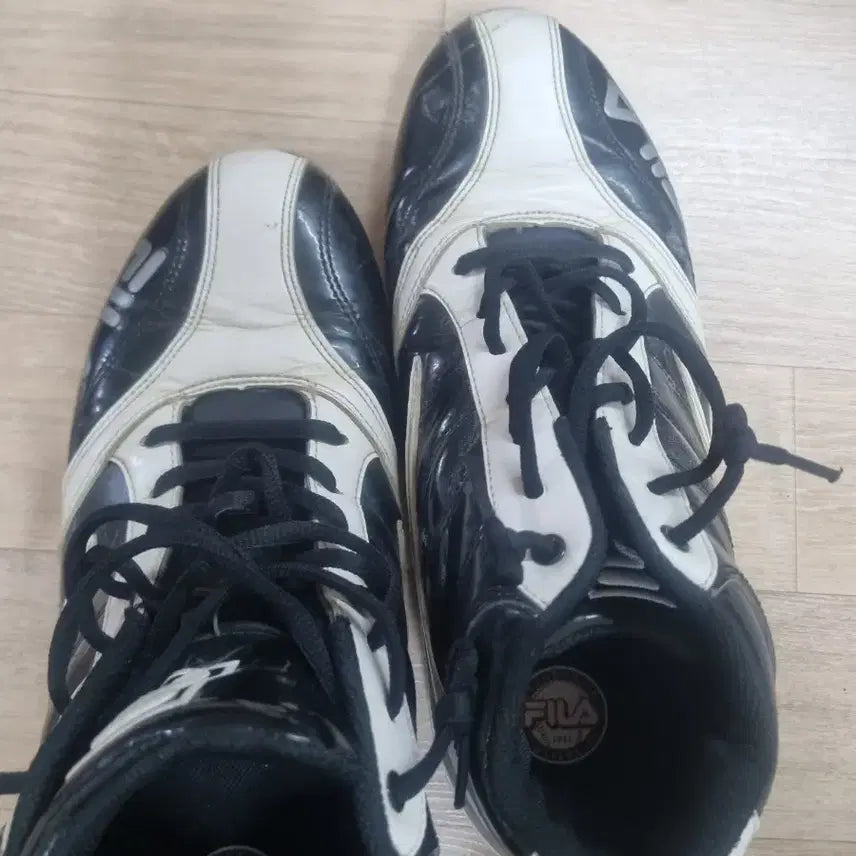 [BUNJANG] FILA Baseball Cleats Black/White 280mm / 휠라 FILA 야구화 280미리 블랙/화이트