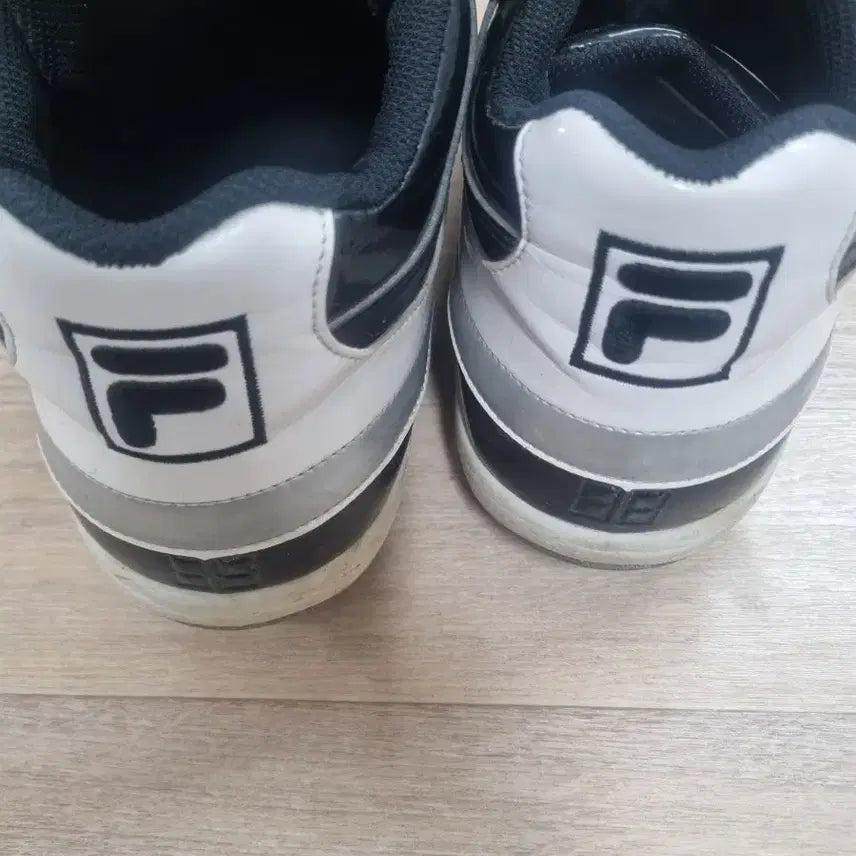 [BUNJANG] FILA Baseball Cleats Black/White 280mm / 휠라 FILA 야구화 280미리 블랙/화이트