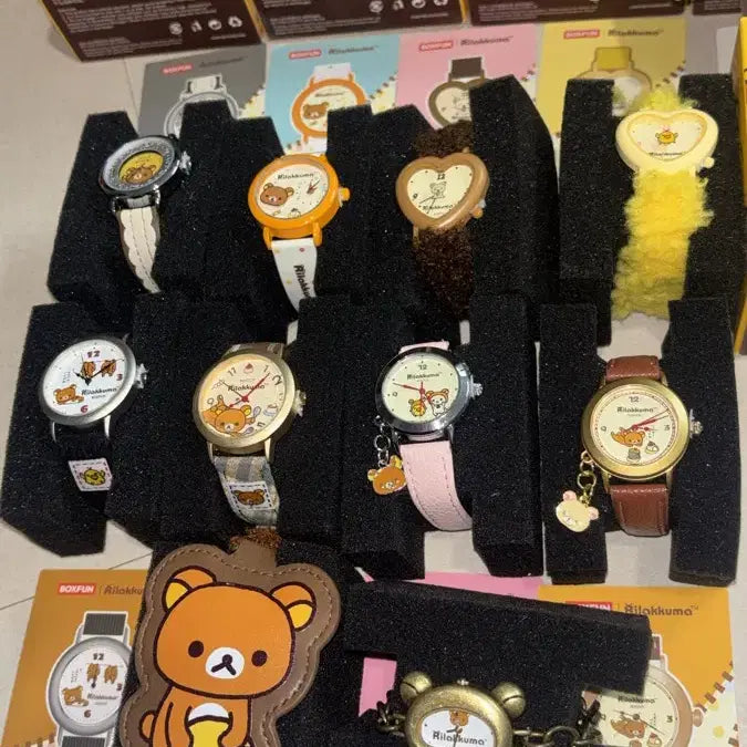 [BUNJANG] Rilakkuma Clock Gacha Blind Box Random Watch / (선택확정) 미니소 리락쿠마 시계 가챠 블라인드 박스 랜덤시계