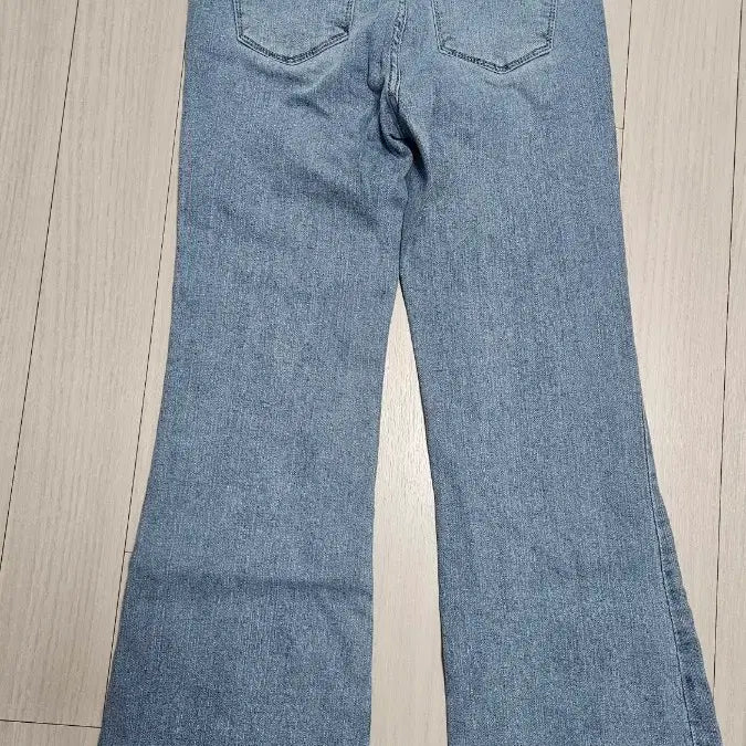 [BUNJANG] Guess Bootcut Jeans Size 25 / 게스청바지 25