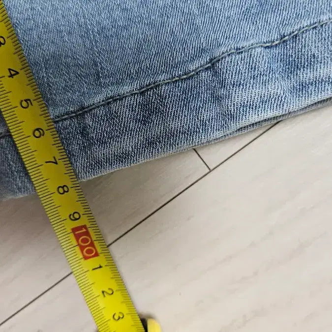 [BUNJANG] Guess Bootcut Jeans Size 25 / 게스청바지 25