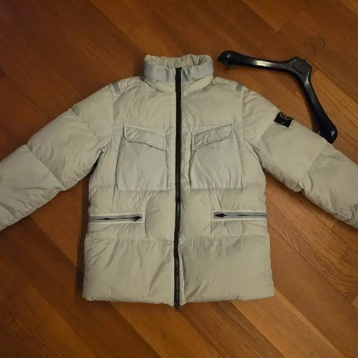[BUNJANG] Stone Island 22FW Crinkle Labs Down Jacket Pearl Grey S / 스톤아일랜드 22FW 크링클랩스 패딩 펄그레이 S 백화점정품