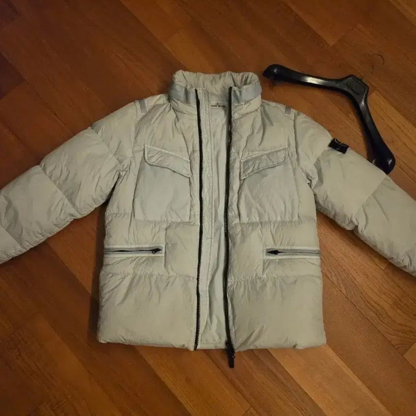 [BUNJANG] Stone Island 22FW Crinkle Labs Down Jacket Pearl Grey S / 스톤아일랜드 22FW 크링클랩스 패딩 펄그레이 S 백화점정품