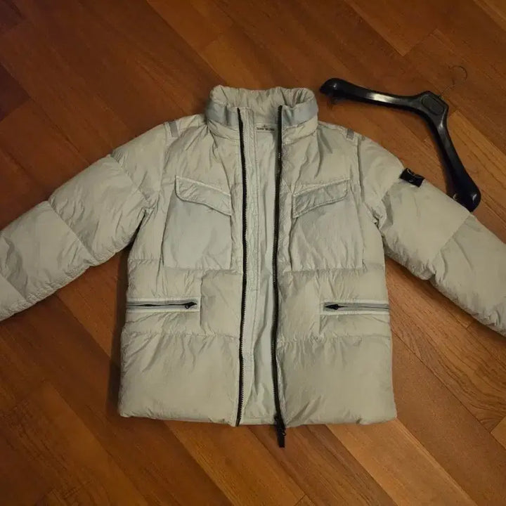 [BUNJANG] Stone Island 22FW Crinkle Labs Down Jacket Pearl Grey S / 스톤아일랜드 22FW 크링클랩스 패딩 펄그레이 S 백화점정품