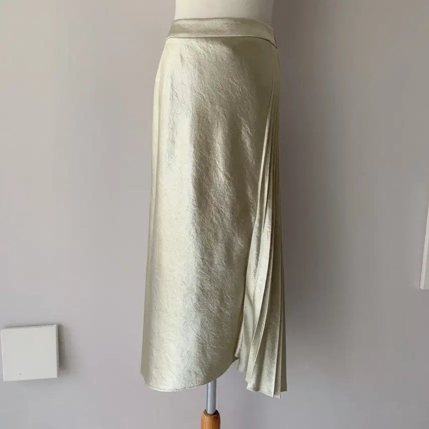 [BUNJANG] Epine Pleated Long Skirt Ivory / 26 마인 플리츠 롱 스커트 아이보리