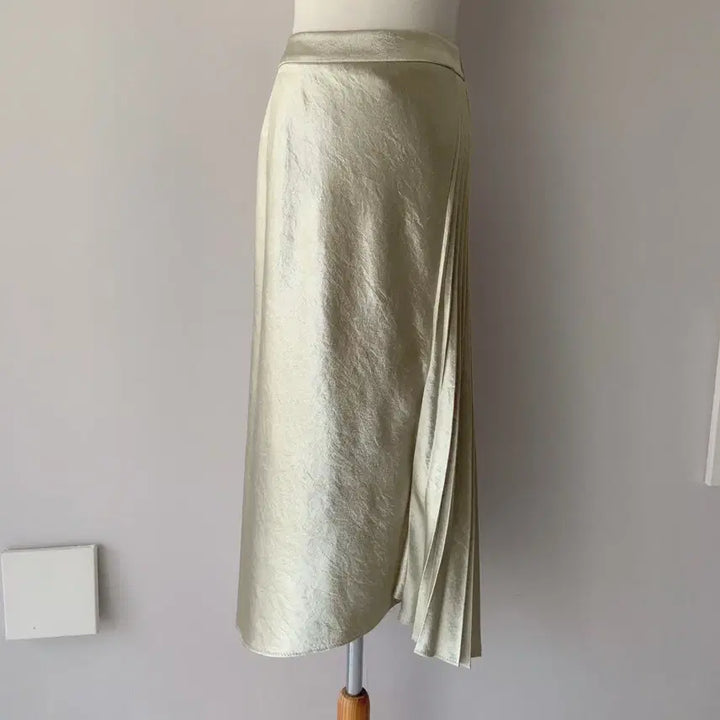 [BUNJANG] Epine Pleated Long Skirt Ivory / 26 마인 플리츠 롱 스커트 아이보리
