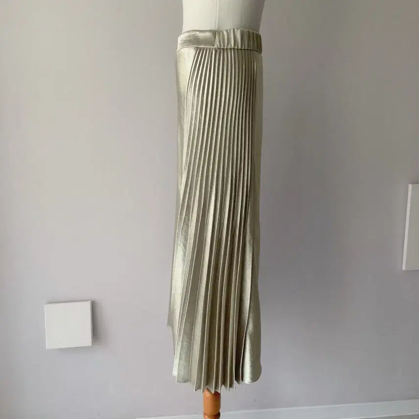 [BUNJANG] Epine Pleated Long Skirt Ivory / 26 마인 플리츠 롱 스커트 아이보리