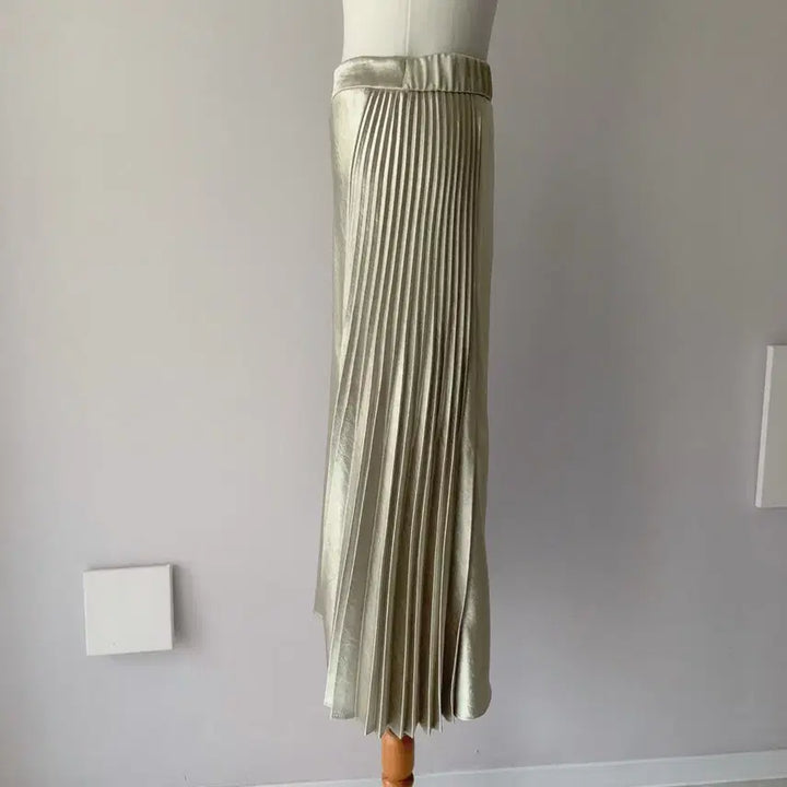 [BUNJANG] Epine Pleated Long Skirt Ivory / 26 마인 플리츠 롱 스커트 아이보리