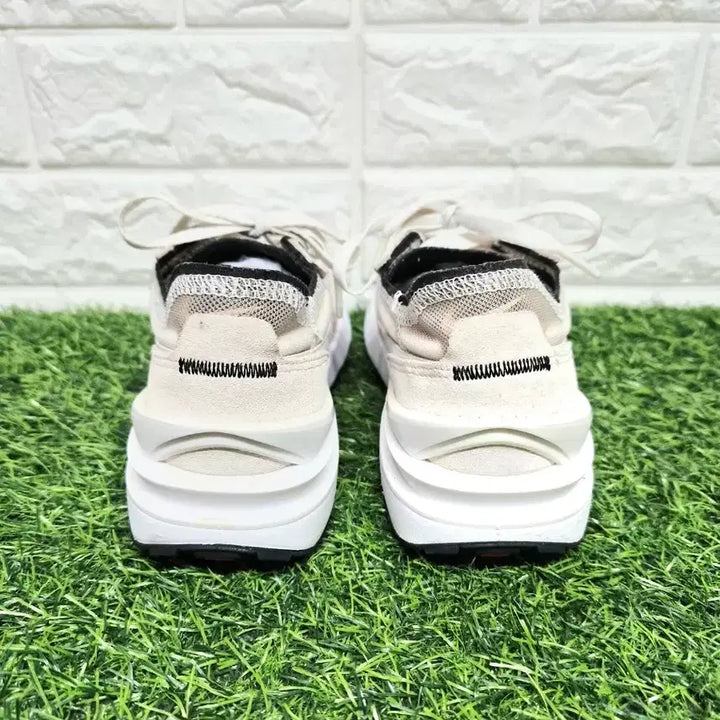 [BUNJANG] Nike 230 Mesh Waffle One Sneakers / 나이키 230 메쉬 와플 원 운동화(세탁완료)
