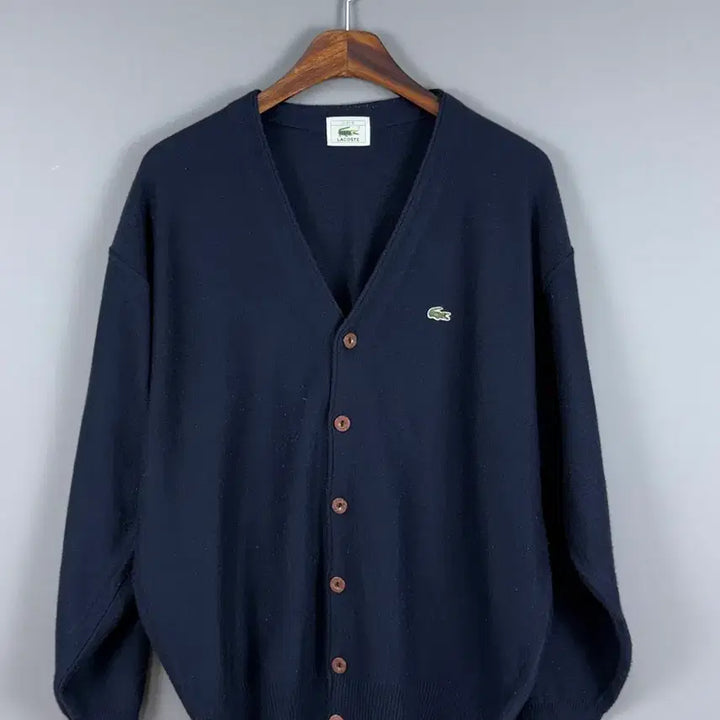 [BUNJANG] Lacoste Navy Logo V-Neck Cardigan / 라코스테 네이비 로고 브이넥 가디건 E56