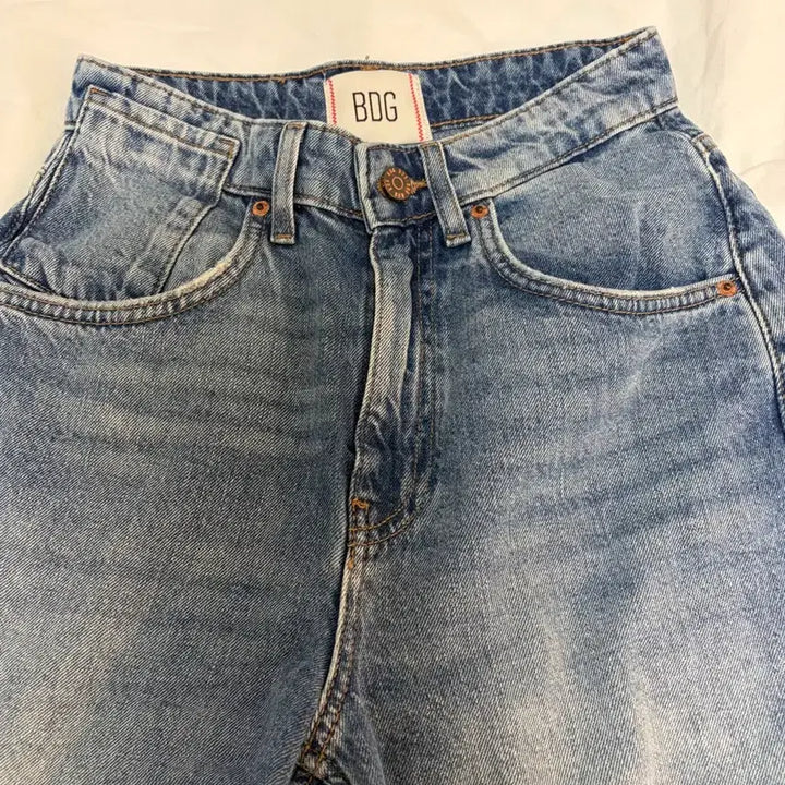 [BUNJANG] BDG Urban Outfitters Denim Bermuda Shorts Size 24 / urbanoutfitters BDG 데님 버뮤다 24