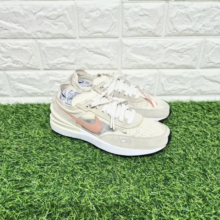 [BUNJANG] Nike Waffle One Mesh Sneakers (Washed) / 나이키 240 와플 원 메쉬 운동화(세탁완료)
