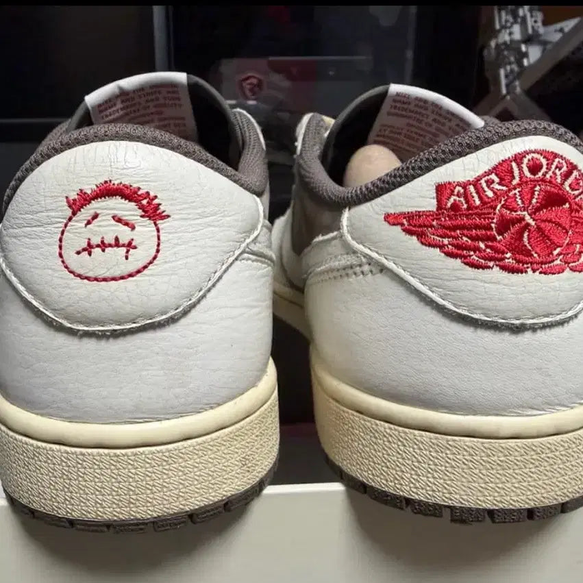[BUNJANG] Travis Scott x Nike Air Force 1 Low "Cactus Jack" Sneakers / 트래비스스캇 로우 세일