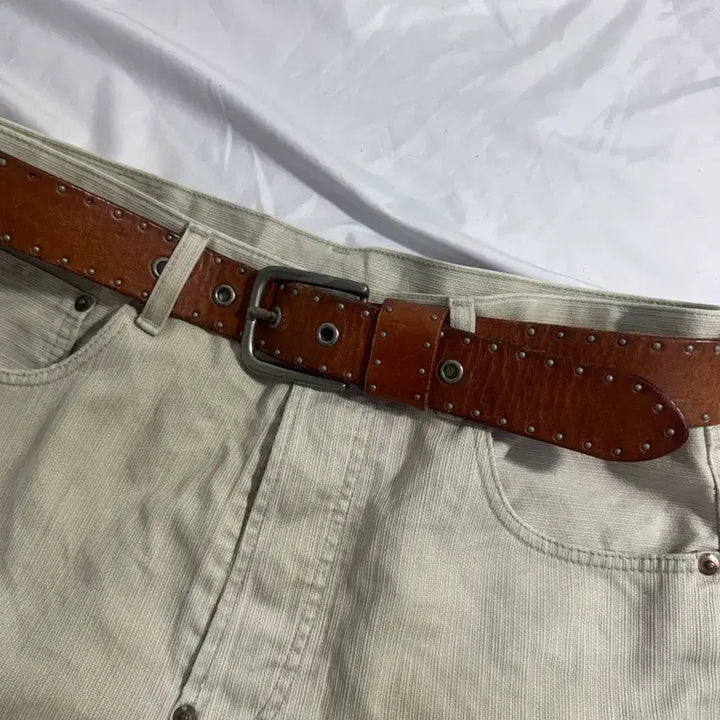 [BUNJANG] Vintage Studded Leather Belt / 빈티지 스터드 레더 벨트