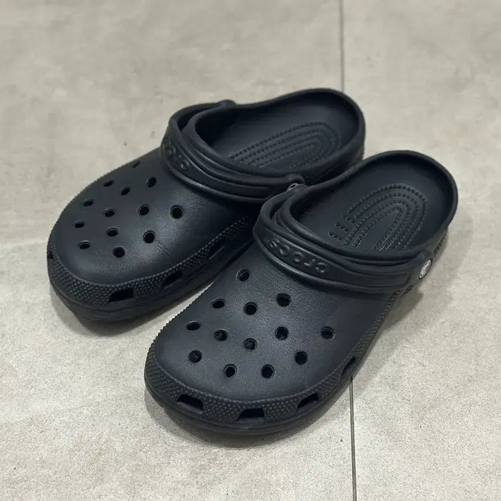 [BUNJANG] Crocs Classic Clog Black US 9 (270mm) / 크록스 270 클래식 클로그 블랙