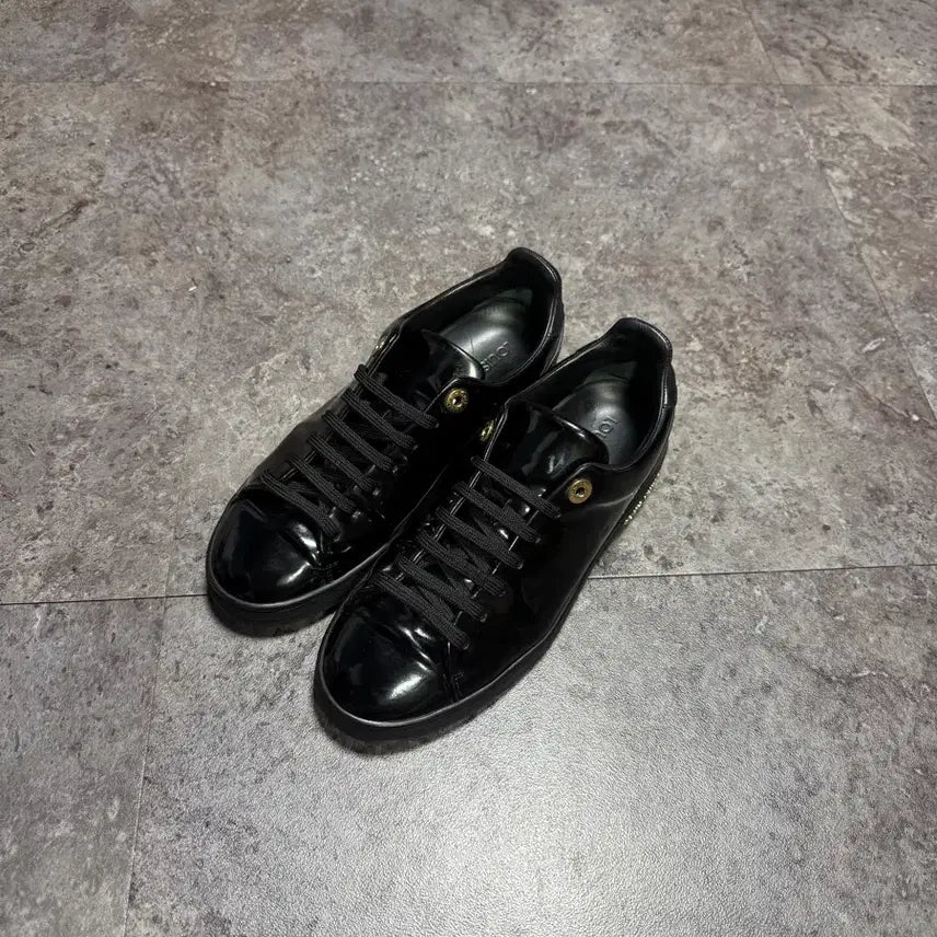 [BUNJANG] Louis Vuitton Sneakers / 루이비통 스니커즈 36