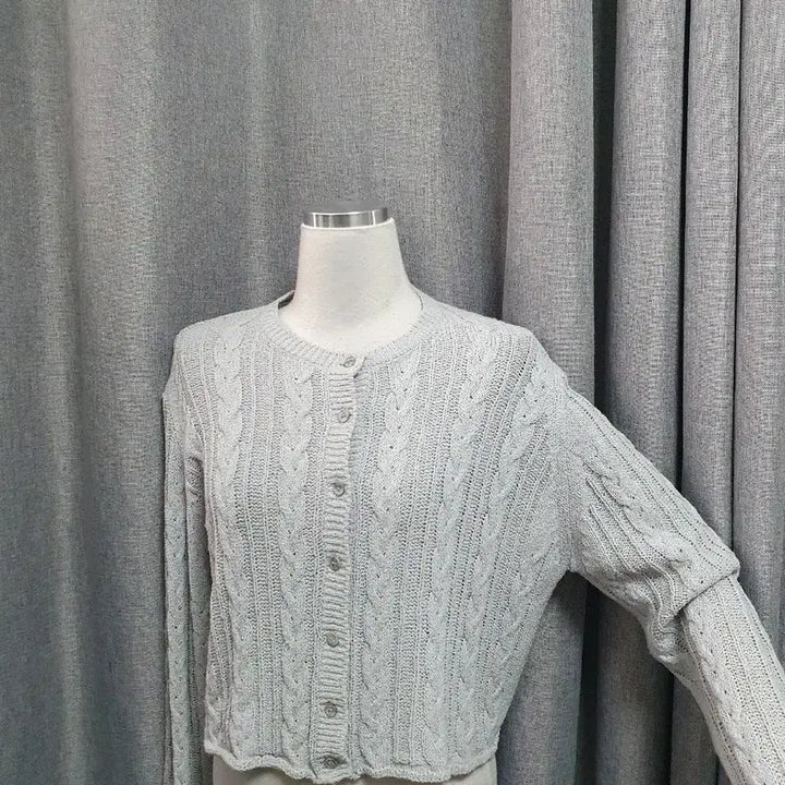 [BUNJANG] Gray Cable Knit Cardigan / 그레이 케이블 포슬가디건
