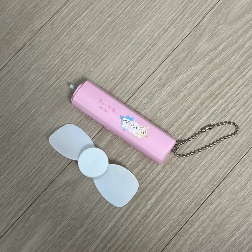 [BUNJANG] Chiikawa Handheld Fan / 치이카와 손 선풍기