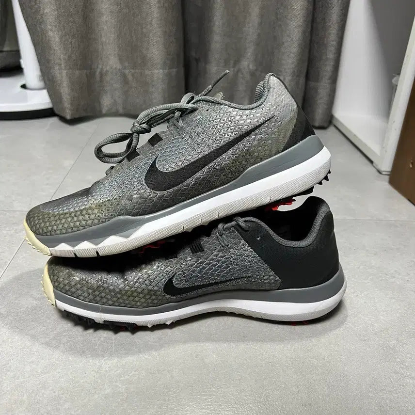 [BUNJANG] Nike Tiger Woods Golf Shoes (260mm) / [260] 나이키 타이거우즈 골프화