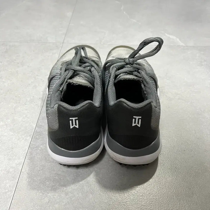 [BUNJANG] Nike Tiger Woods Golf Shoes (260mm) / [260] 나이키 타이거우즈 골프화