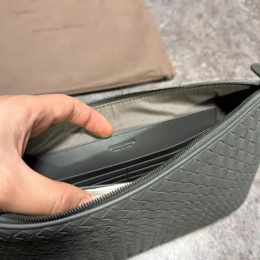 [BUNJANG] Bottega Veneta Clutch Bag / 보테가베네타 클러치백