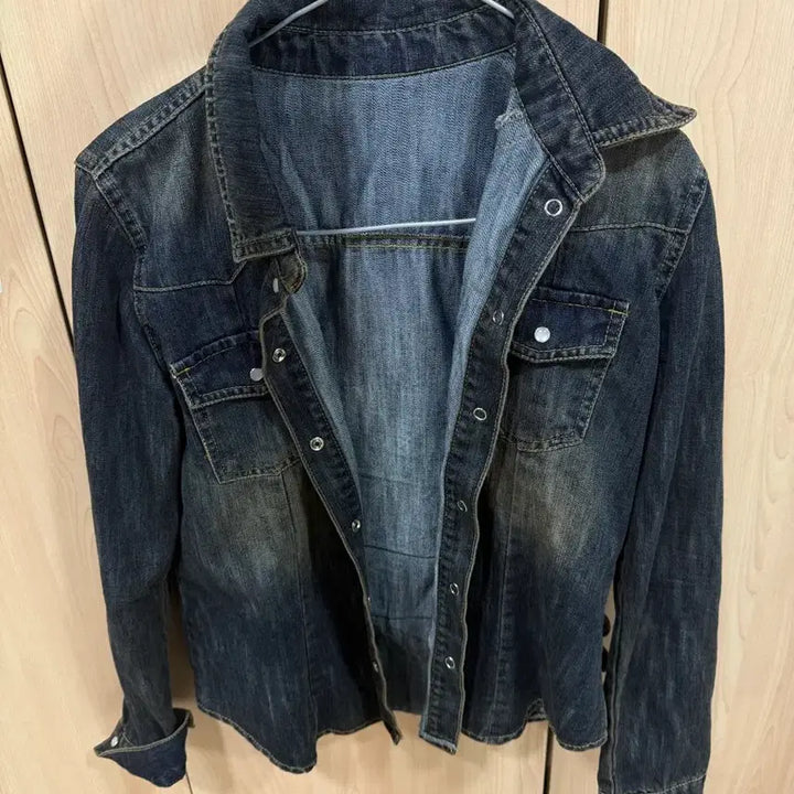 [BUNJANG] Our Cabinet Denim Shirt / 아워캐비넷 데님셔츠