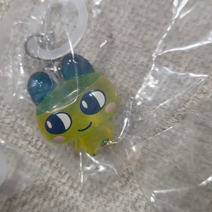 [BUNJANG] Tamagotchi Gacha Mametchi Keychain / 다아고치 가챠 마메치 키링