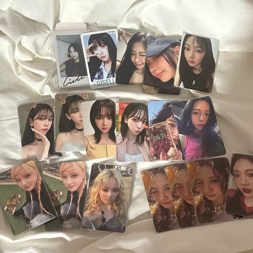 [BUNJANG] aespa Giselle Karina Winter Ningning Photocard Bundle Set / 급처/일괄우대)에스파 지젤/카리나/윈터/닝닝 포카 판매