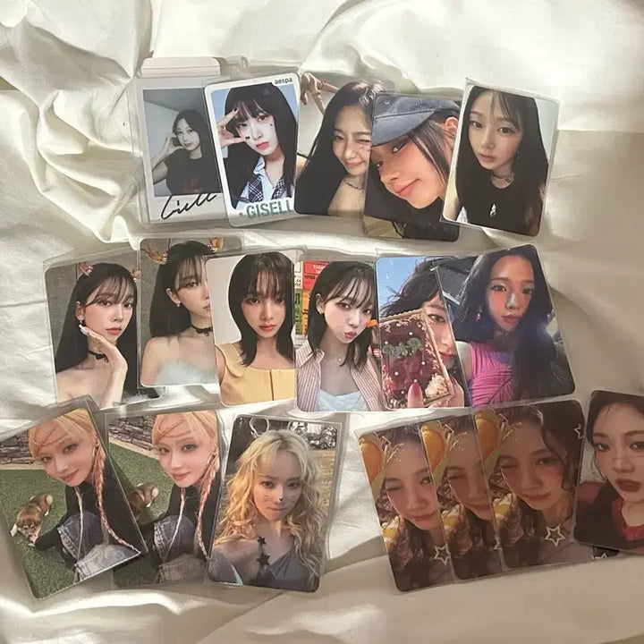 [BUNJANG] aespa Giselle Karina Winter Ningning Photocard Bundle Set / 급처/일괄우대)에스파 지젤/카리나/윈터/닝닝 포카 판매