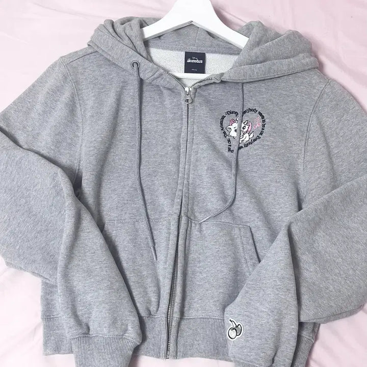 [BUNJANG] Kirsh Aristocats Hoodie Zip-Up / 새상품 키르시 아리스토캣 후드집업 히메갸루라떼갸루로걀리즈리사깔모리걸